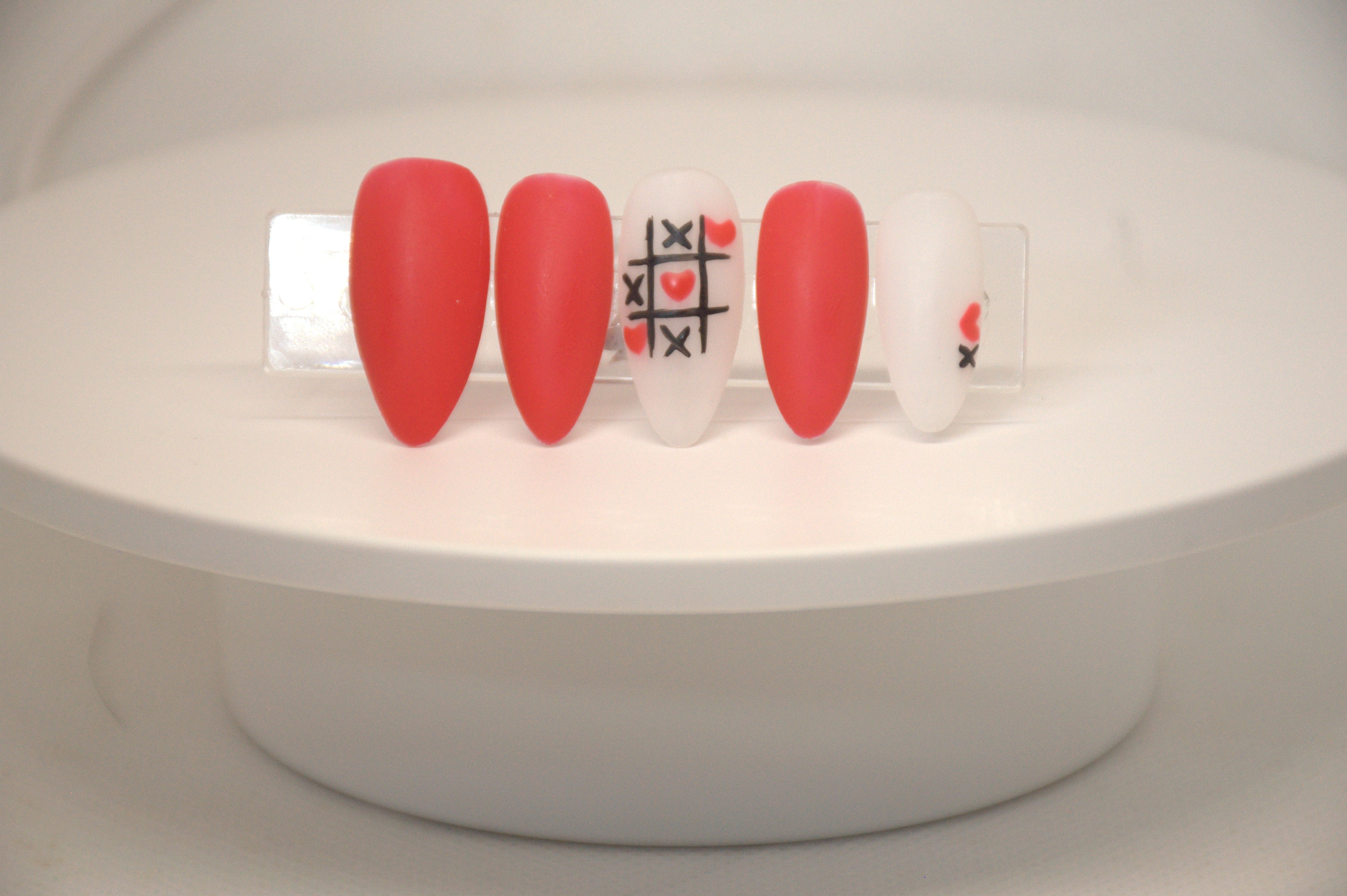 Tic-Tac-Love